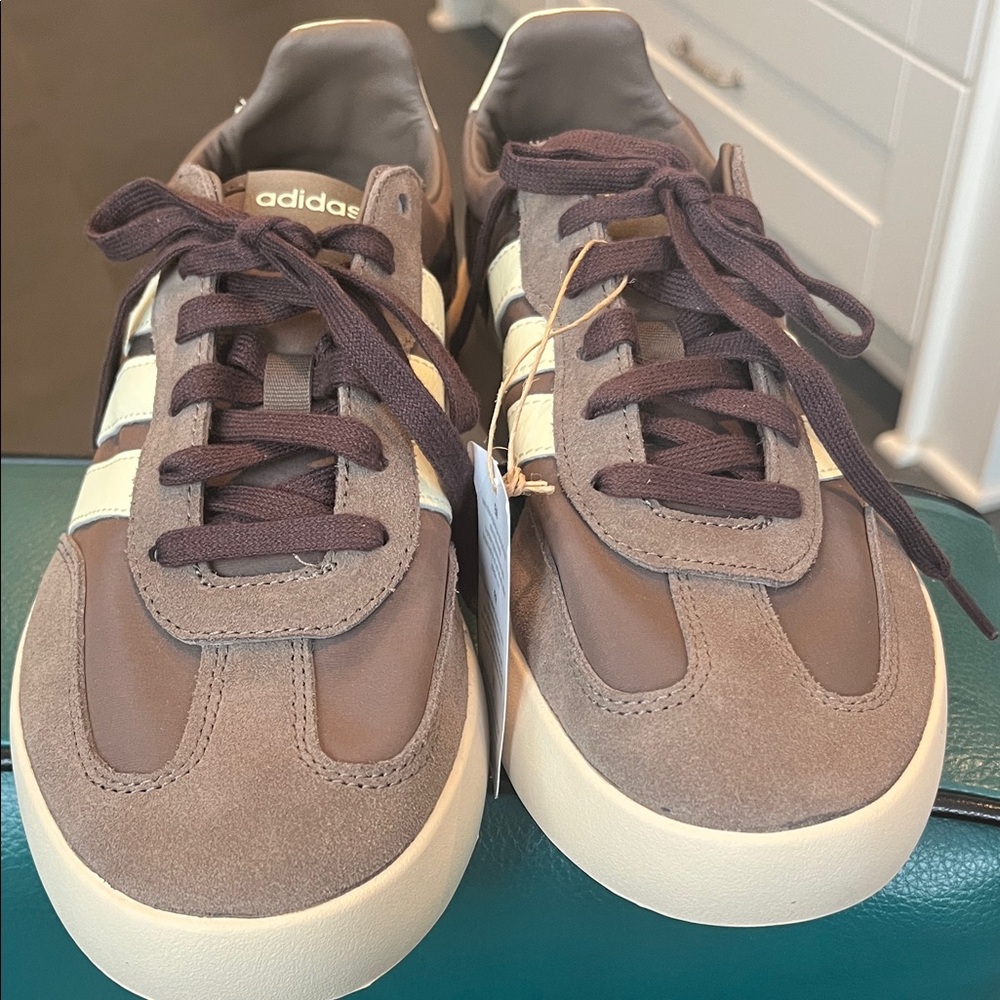 NWT Men’s Adidas Barreda Decode sneaker in Earth Strata/Warm Vanilla colorway